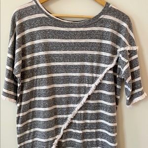 Umgee Women’s Small Grey Tunic Ruffle/Fringe Edge